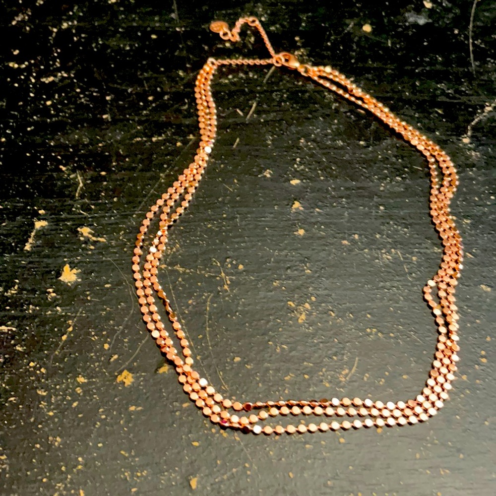 Beautiful rose gold Pura Vida layered necklace